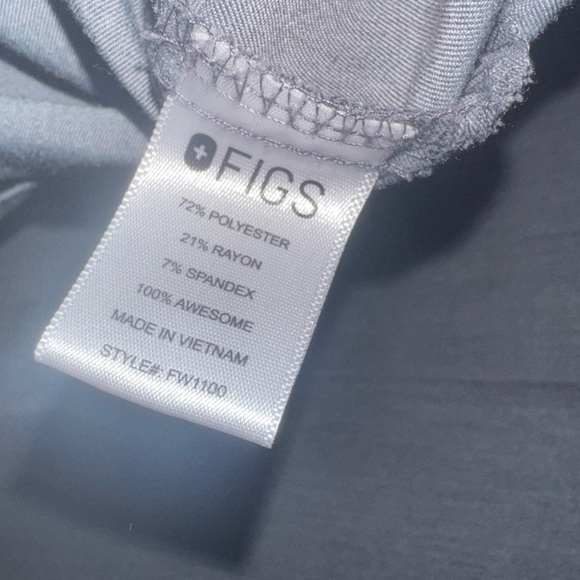 Figs Technical Collection Womens Gray V Neck Short Sleeves Scrub Top Size XS - Picture 4 of 4